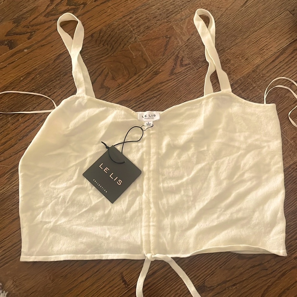 WHITE LELIS TOP!!!! Discounted price😄